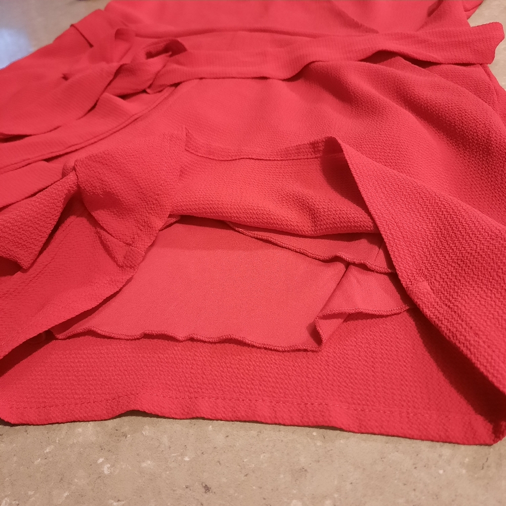 Premier Amour Faux Wrap Romper Shorts Jumpsuit Red Womens Size 10 - Picture 13 of 14
